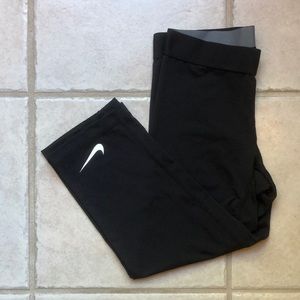 Nike Pro dri-fit 3/4-length leggings